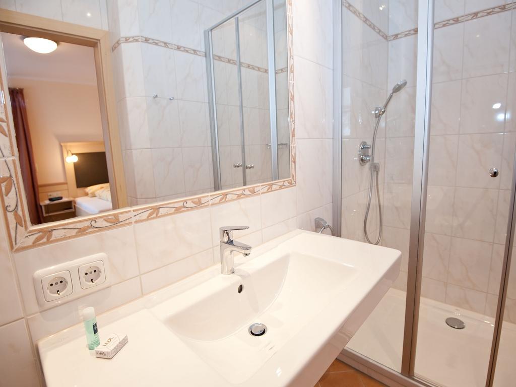 Wellness- Und Wohlfuehlhotel Waldeck Bodenmais Rum bild